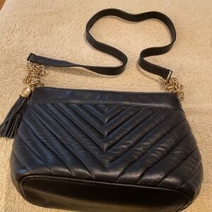 Vintage J Tiras Black Leather Quilted Bag, Very Stylish!